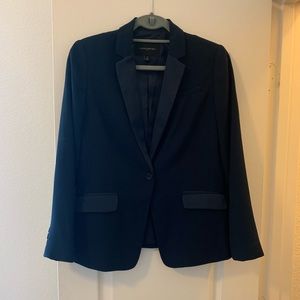 Navy blue blazer (used like new)